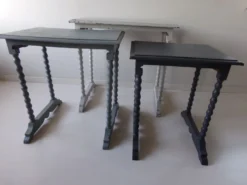 Tables gigognes en bois