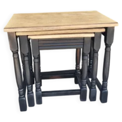 Tables gigognes en bois