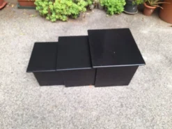 Tables gigognes en bois laqué noir, années 1980, ensemble de 3