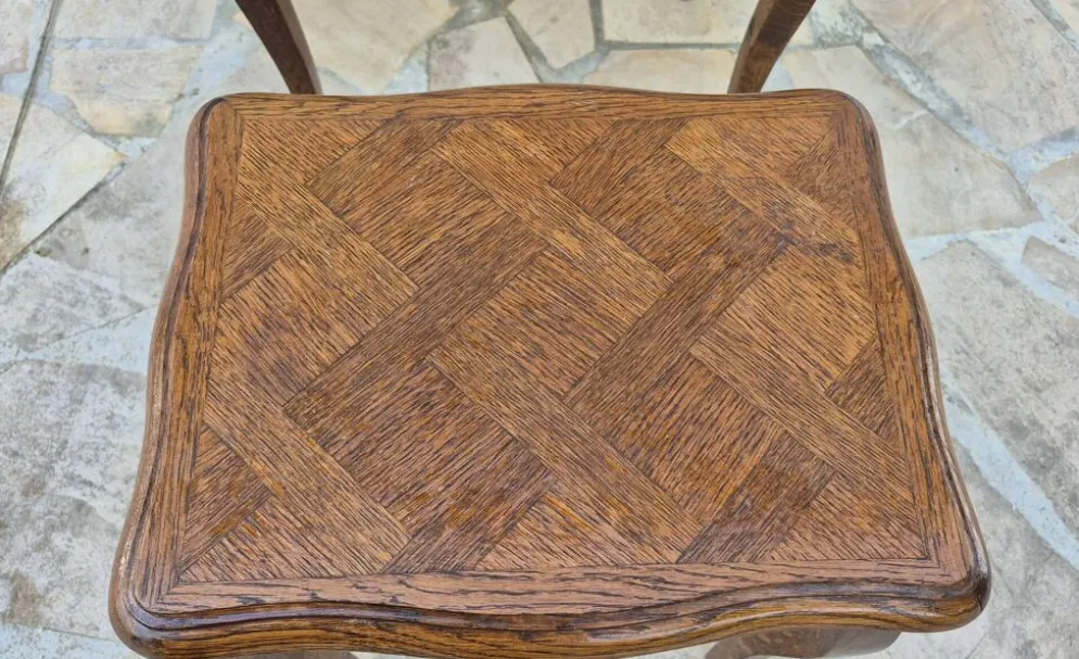 2 tables gigognes en bois massif style Louis XV