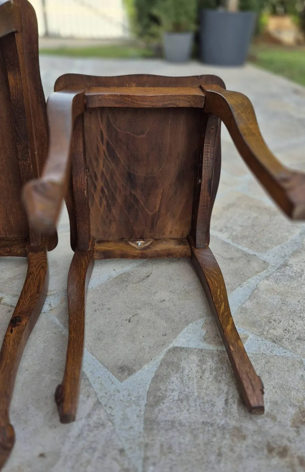 2 tables gigognes en bois massif style Louis XV