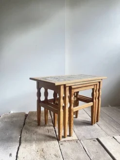 3 tables gigognes en chêne de Henning Kjærnulf pour EG Kvalitets, Danemark, années 1960