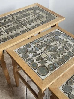 3 tables gigognes en chêne de Henning Kjærnulf pour EG Kvalitets, Danemark, années 1960