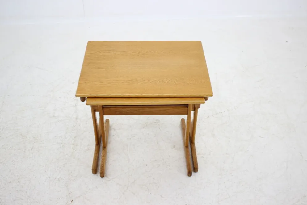 Tables gigognes en chêne des années 1960 Danemark