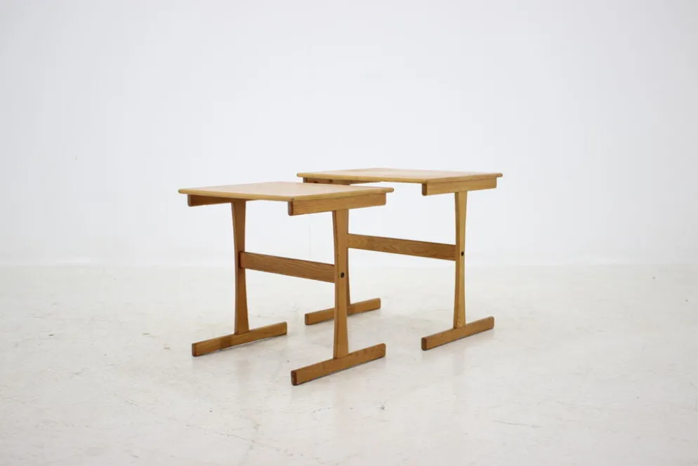 Tables gigognes en chêne des années 1960 Danemark