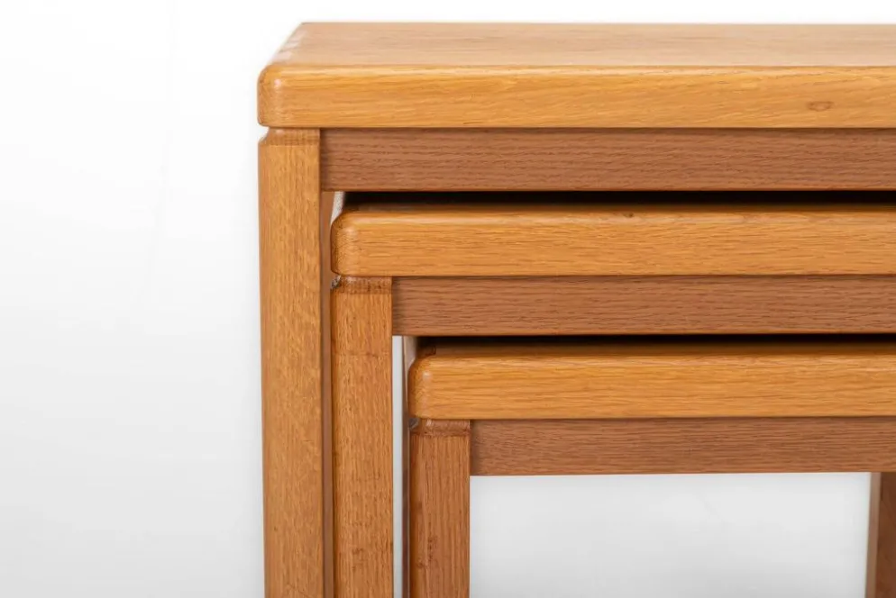 Tables gigognes en chêne vintage par Van Den Berghe Pauvers, années 1970, ensemble de 3