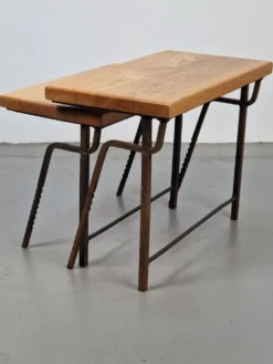 Tables gigognes en fonte brut et chêne, années 1970, ensemble de 2