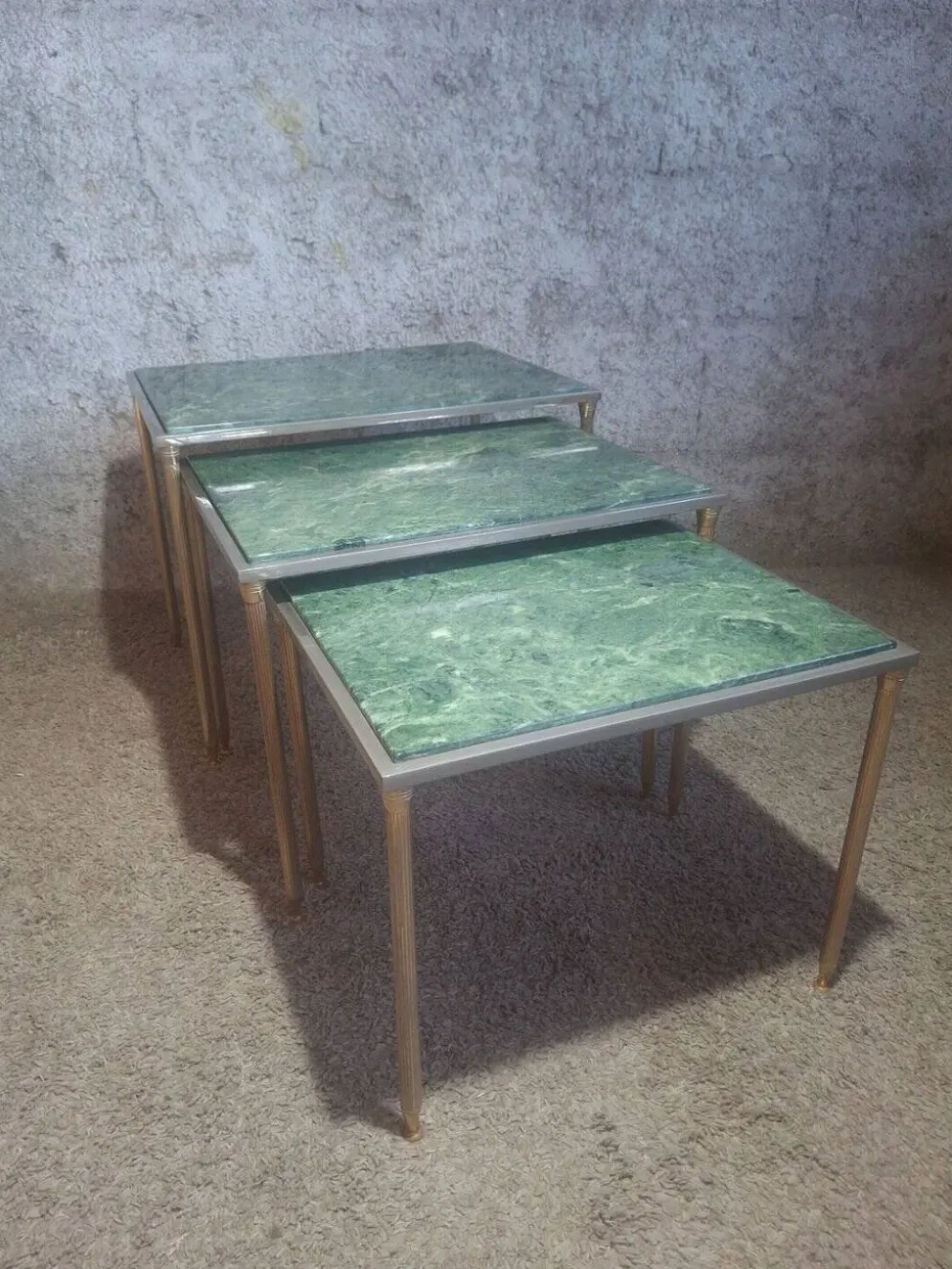 Tables gigognes en marbre vert et metal-dans le gout de maison Jansen- annees 1970