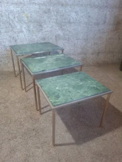 Tables gigognes en marbre vert et metal-dans le gout de maison Jansen- annees 1970