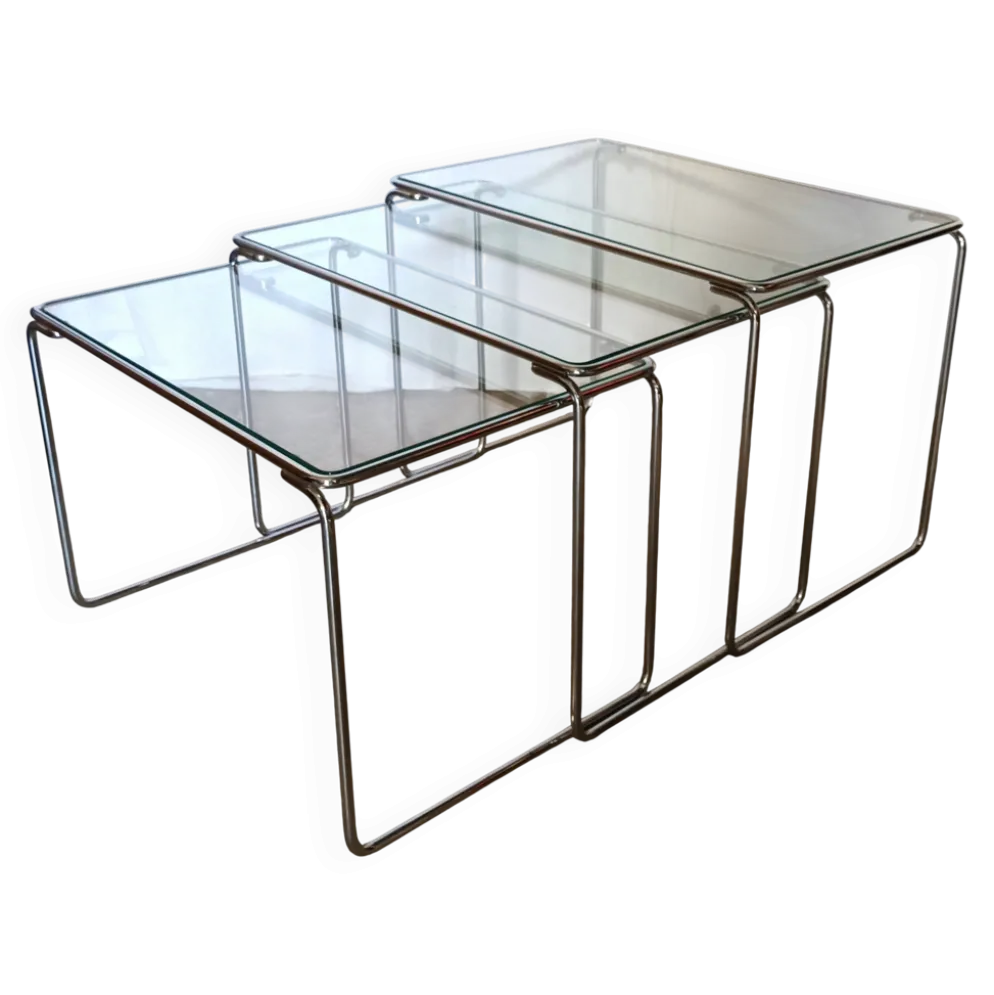 3 tables gigognes en métal chromé et verre, années 70