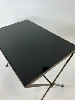 Tables gigognes en métal et verre