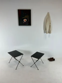 Tables gigognes en métal et verre