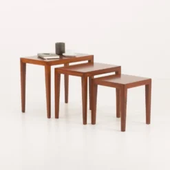 Tables gigognes en palissandre Severin Hansen, Haslev, Danemark, années 1960. Lot de 3