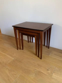 3 tables gigognes en palissandre - Danemark années 60