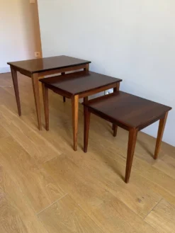 3 tables gigognes en palissandre - Danemark années 60