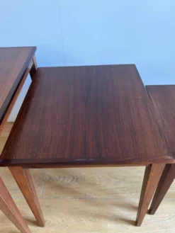 3 tables gigognes en palissandre - Danemark années 60