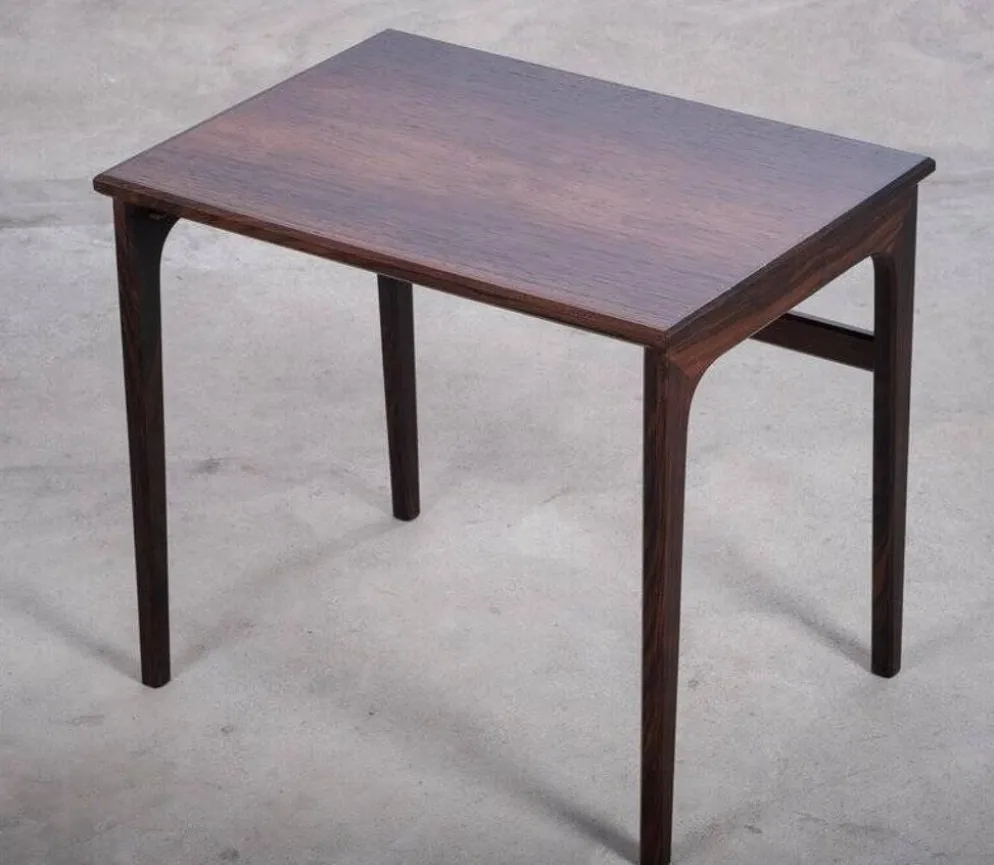 Tables gigognes en palissandre danois du milieu du siècle par Brdr. Furbo, années 1960.