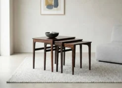 Tables gigognes en palissandre danois du milieu du siècle par Brdr. Furbo, années 1960.