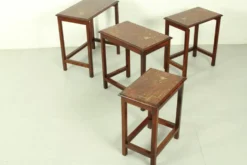 Tables gigognes en palissandre italien avec incrustation de cuivre