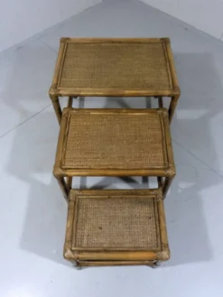 Tables gigognes en rotin, années 1970