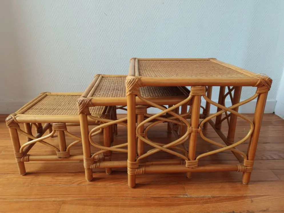 Tables gigognes en rotin et cannage – Esprit Riviera – Vers 1970/80