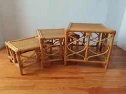 Tables gigognes en rotin et cannage – Esprit Riviera – Vers 1970/80