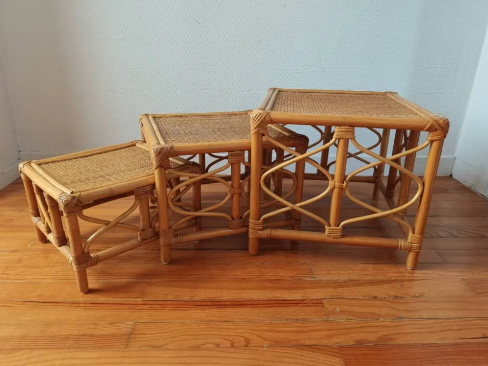 Tables gigognes en rotin et cannage – Esprit Riviera – Vers 1970/80