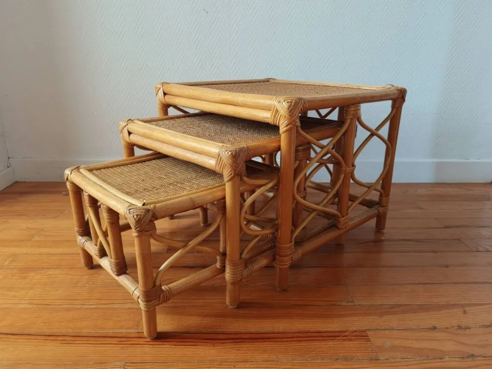 Tables gigognes en rotin et cannage – Esprit Riviera – Vers 1970/80
