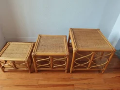 Tables gigognes en rotin et cannage – Esprit Riviera – Vers 1970/80