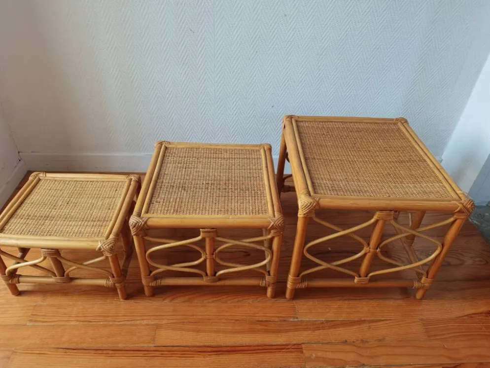 Tables gigognes en rotin et cannage – Esprit Riviera – Vers 1970/80