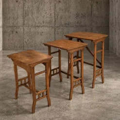 3 tables gigognes / ensemble gigogne / arts et métiers / années 1950
