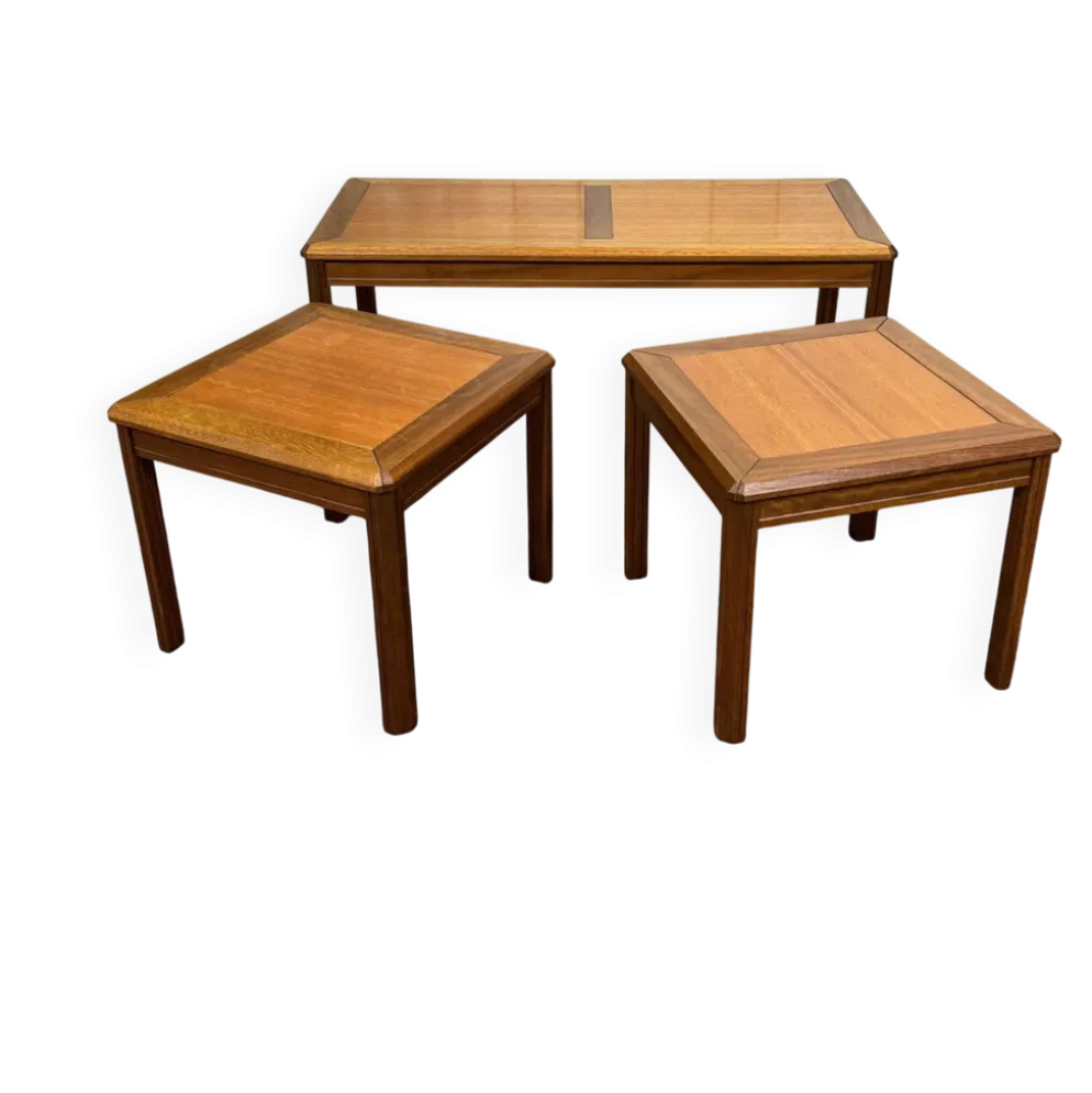 3 tables gigognes en teck, années 1970