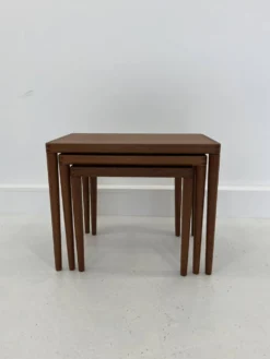 Tables gigognes en teck, Danemark, années 1960, lot de 3