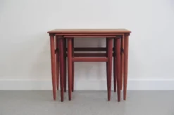 3 tables gigognes en teck, Danemark 1960