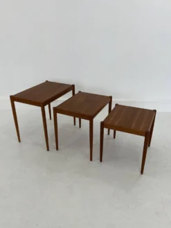 Tables gigognes en teck, Danemark, années 1960, lot de 3