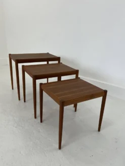 Tables gigognes en teck, Danemark, années 1960, lot de 3