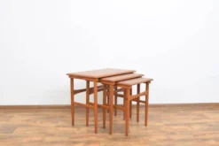 Tables gigognes en teck danois des années 50, ensemble de 3