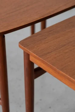 Tables gigognes en teck danois