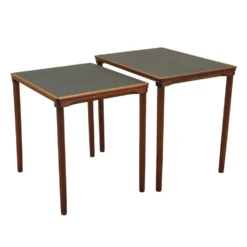 Tables gigognes en teck, design danois, années 1970, production : Danemark