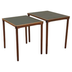 Tables gigognes en teck, design danois, années 1970, production : Danemark