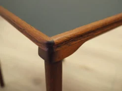 Tables gigognes en teck, design danois, années 1970, production : Danemark