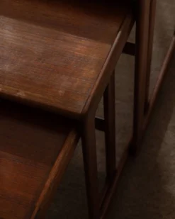 Tables gigognes en teck - ensemble de 3 - Arne Hovmand-Olsen pour Mogens Kold