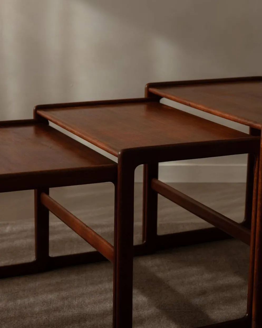 Tables gigognes en teck - ensemble de 3 - Arne Hovmand-Olsen pour Mogens Kold