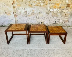 Tables gigognes en teck et céramique, scandinave , années 60