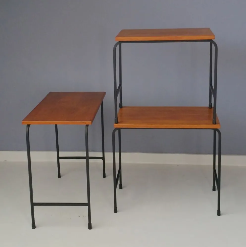 Tables gigognes en teck et en métal, 1950
