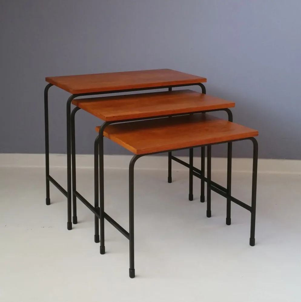 Tables gigognes en teck et en métal, 1950