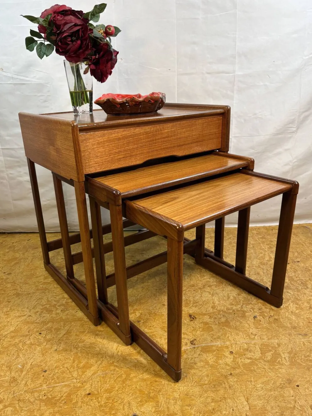 Tables gigognes en teck G Plan vintage | Années 1960 | Détail de tiroir rare | Britannique M