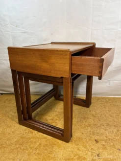 Tables gigognes en teck G Plan vintage | Années 1960 | Détail de tiroir rare | Britannique M