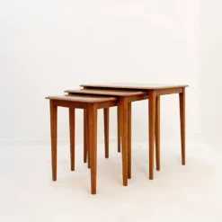 Tables gigognes en teck mid-century modern - années 1960