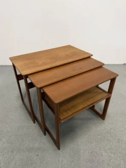 Tables gigognes en teck par Johannes Andersen